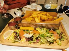 -ins森林童话餐厅coffee&bistro