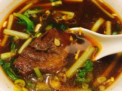 半肉半筋牛肉汤-鼎泰丰(复兴店)