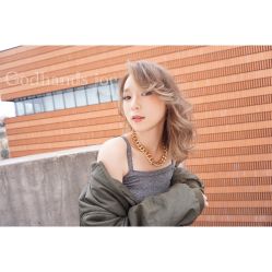 -God Hands发型设计复古会所