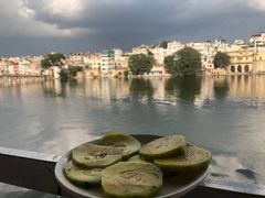 -Lake Shore Hotel & Restaurant
