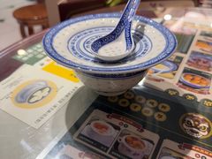 -广信牛奶甜品世家(台东店)