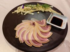 诺邓低温火腿配乳扇-云采云南菜(中山北路店)