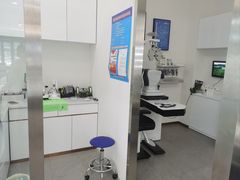 -GOOMI久米眼镜·蔡司·依视路·明月官方授权店(龙德紫金店)