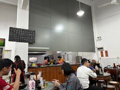 -容里煲仔饭(利丰北路店)