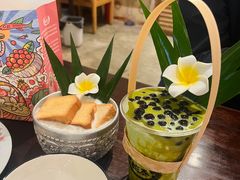绿茶粘粘奶沙冰-婉泰·特色小吃·舂鸡脚(告庄二店)