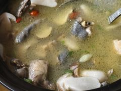 姬松茸炖鸡-妈妈的味道(和顺古镇店)