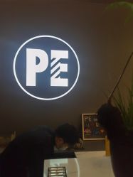 -PE SALON