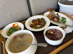 -臻康乃馨月子中心(集美店)