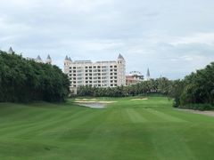 -三亚鹿回头高尔夫球会-停车场