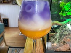 -Rabbit Cafe私房西餐甜点咖啡(栖霞路店)