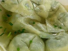 荠菜馄饨-潘国仙耳光馄饨(黄家阙路店)