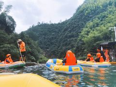 -安吉龙王山峡谷漂流
