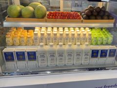 -一只酸奶牛(洪崖洞11楼店)