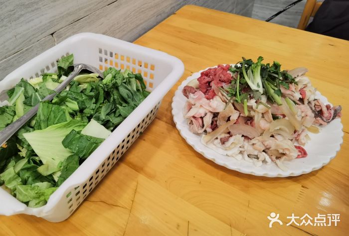 榕江牛瘪牛肉火锅图片