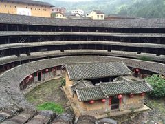-初溪土楼群