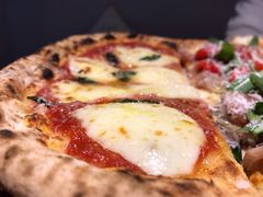 玛格丽特披萨-Primo·丽莫意大利窑烤披萨