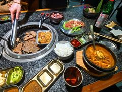 -红泥小火炉·东北泥炉烤肉(天一旗舰店)
