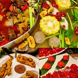 杭州探店｜必打卡地道牛肉火锅爆炸好吃 天呐杭州这家牛