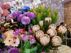 -FLOVIE FLORIST CAFE