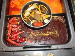 -老牌坊云南鱼豆花火锅(嵩山店)