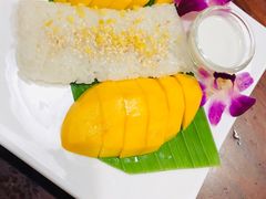 -Dang restaurant (patong phuket)