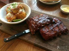 -ROAST coffee & eatery