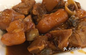 Lotus Root and Pig Trotter Stew