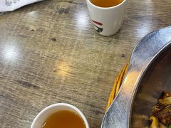 -愉肴麻辣香锅(中山路店)
