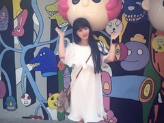 -莓园冰淇淋店