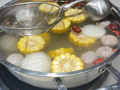 -八合里牛肉火锅(上海世茂广场店)