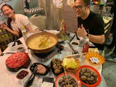 -鲜入围煮花胶鸡海鲜火锅