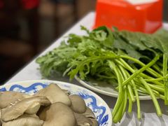 -鑫龙火锅城(经二纬四店)