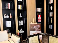 -雲宜贵宾舍酒店(深圳龙东地铁站店)