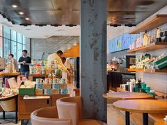 -星巴克臻选(广州高德置地秋广场店)