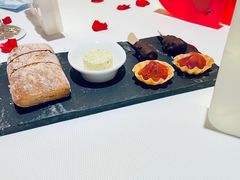 -AZUR聚(香格里拉饭店)