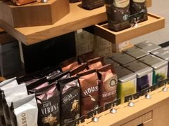 零售区-星巴克(新达汇三林店)
