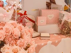 -Laderach 莱德拉(上海环贸iapm店)