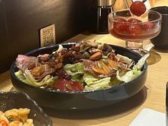 乌君沙拉-乌君·酒场·炭火烧鸟(侨城坊店)
