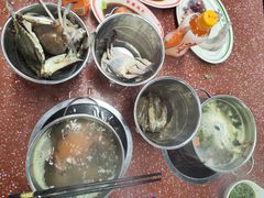 -四囍码头海鲜烧烤自助火锅(外滩南京东路悦荟广场店)