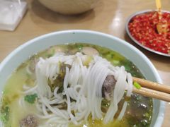-全家福米线