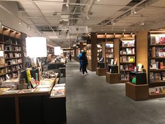 -茑屋书店(天目里店)
