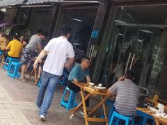 -曾氏肥肠馆(凯瑞雅居店)