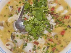 -头上红煨盐鸡·非遗院子餐厅
