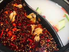 牛油鸳鸯锅底-串门邻居串串火锅(云南南路店)