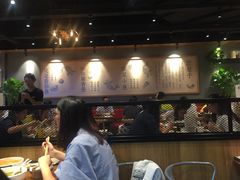 -渝是乎川渝小炒(新世界百货望京店)