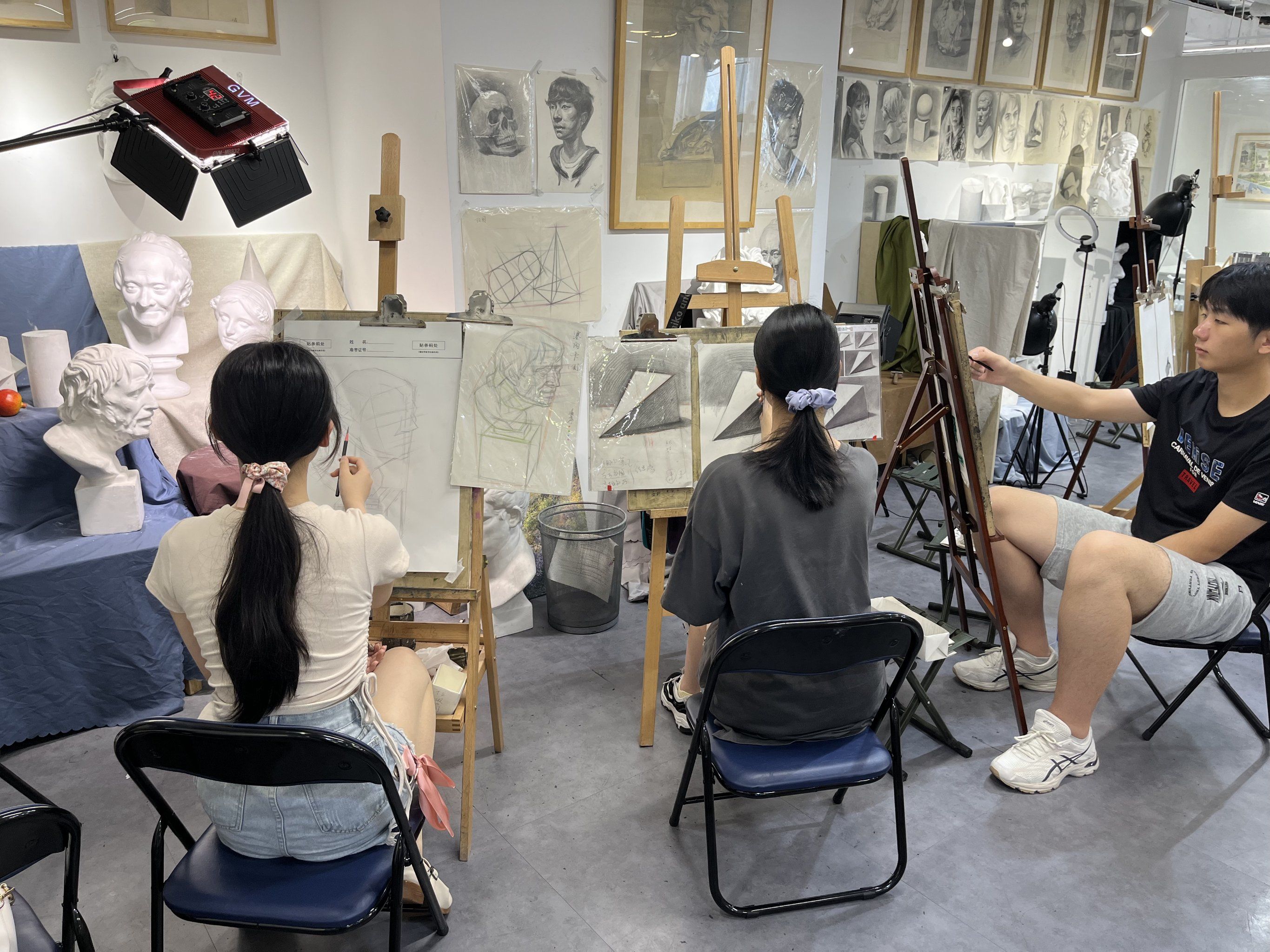 一家宝藏素描画室,小伙伴们可以放心打卡💯