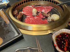 -铭牛烧肉·和牛海鲜自助(高新月牙湖店)