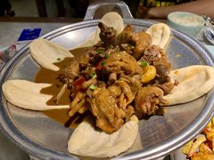 地锅本仔鸡-小菜园新徽菜(芜湖镜湖苏宁店)