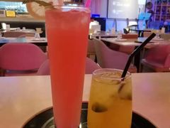 -樱花里音乐餐吧·牛扒椰子鸡(东圃店)