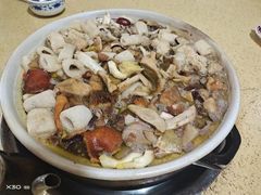 -东巴谷野生菌火锅餐厅